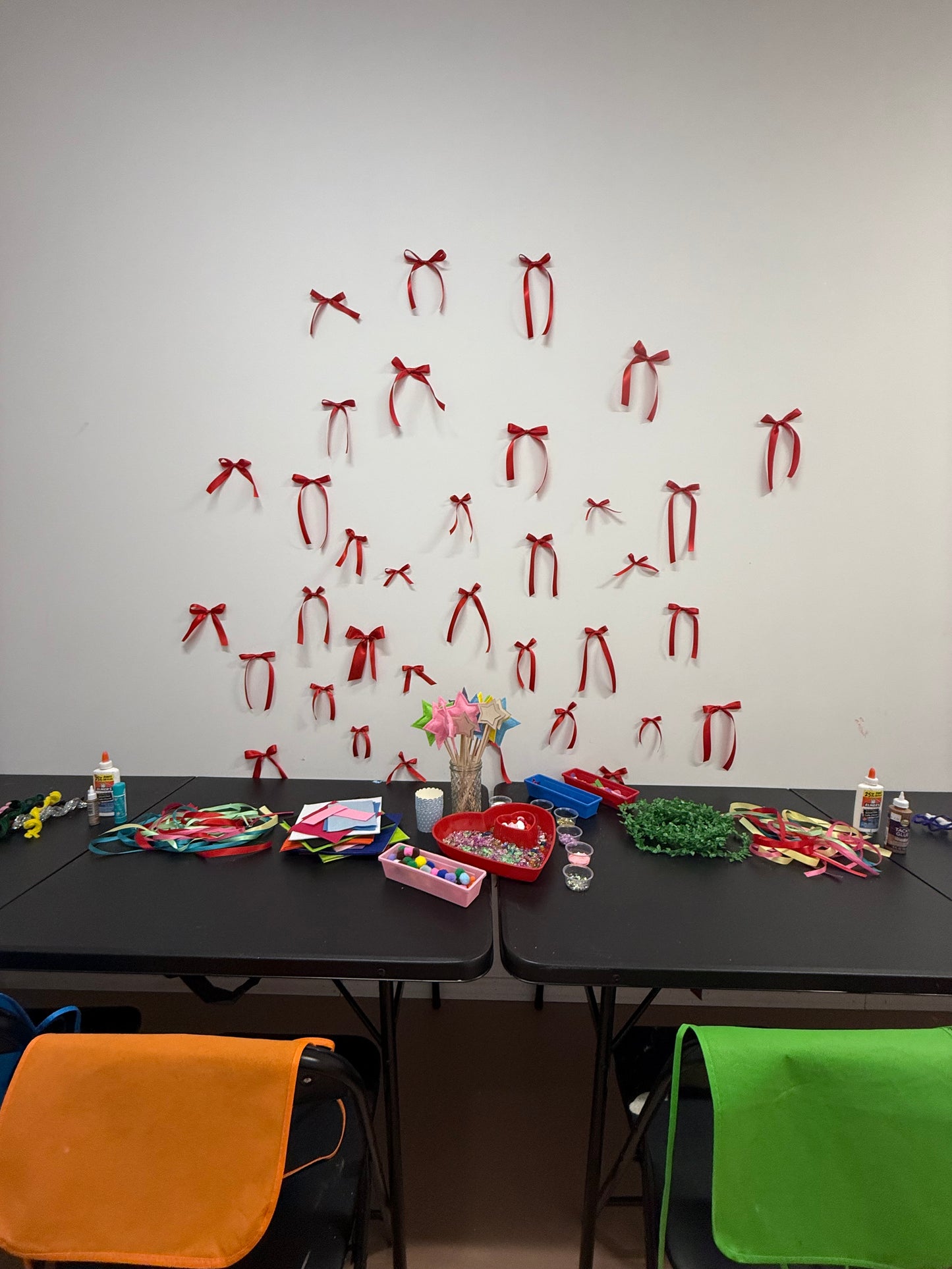 KIDS ARTY PARTY PLUS