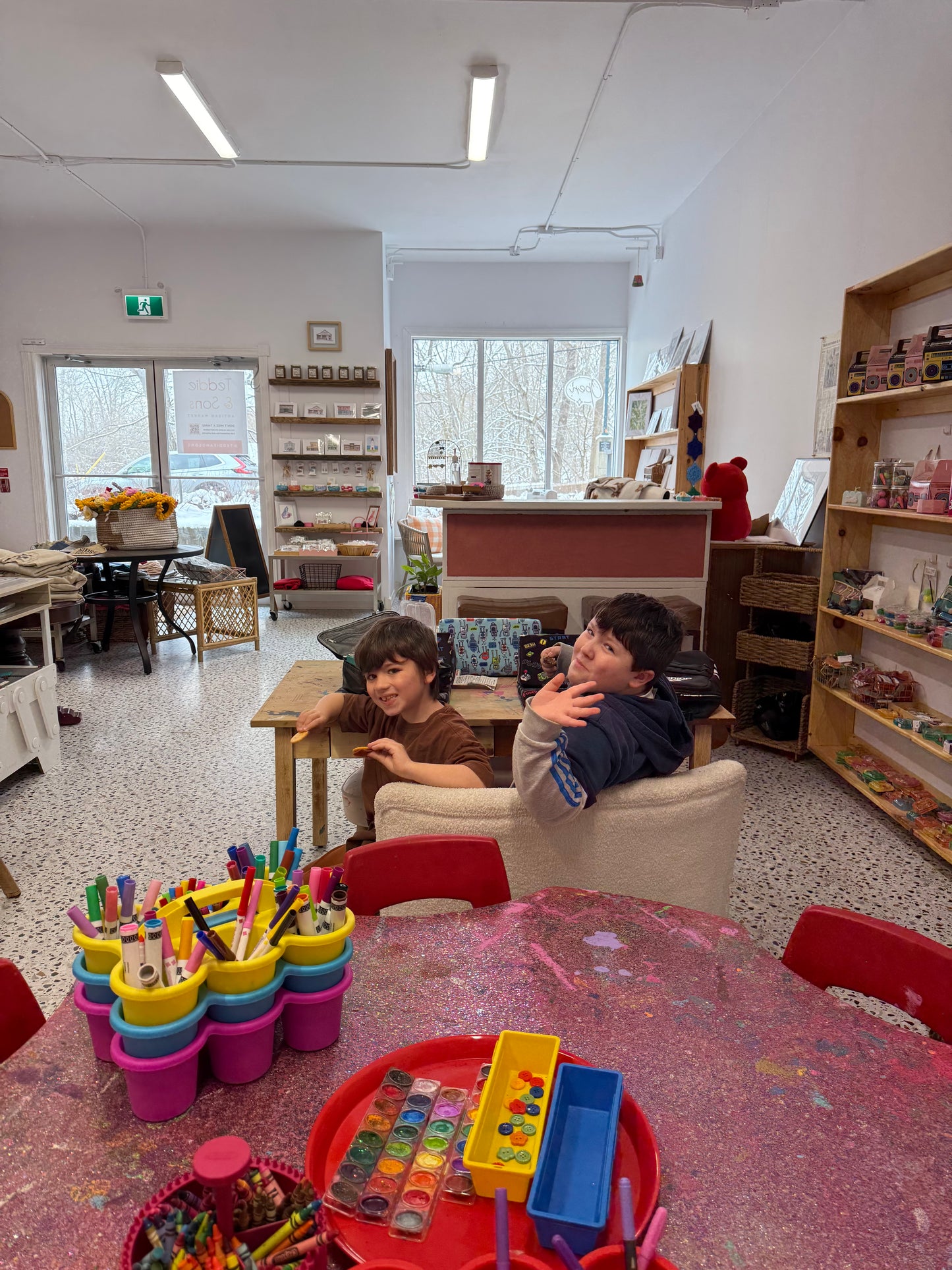 KIDS ARTY PARTY PLUS