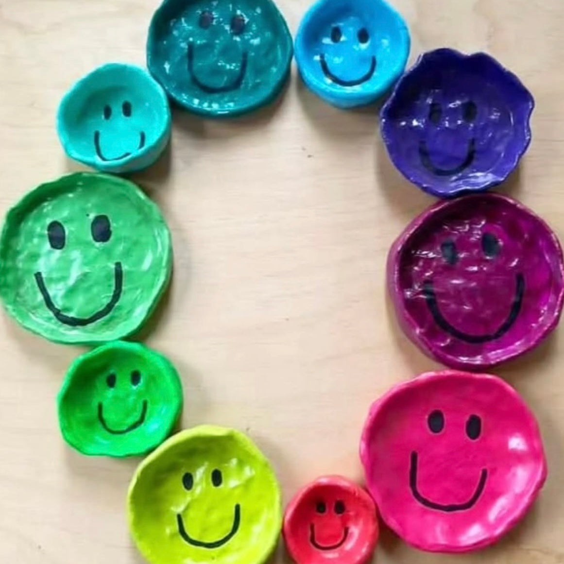 Smiley Pinch Pots (Ages 6-10) FRI AUG 21ST 10AM-12PM
