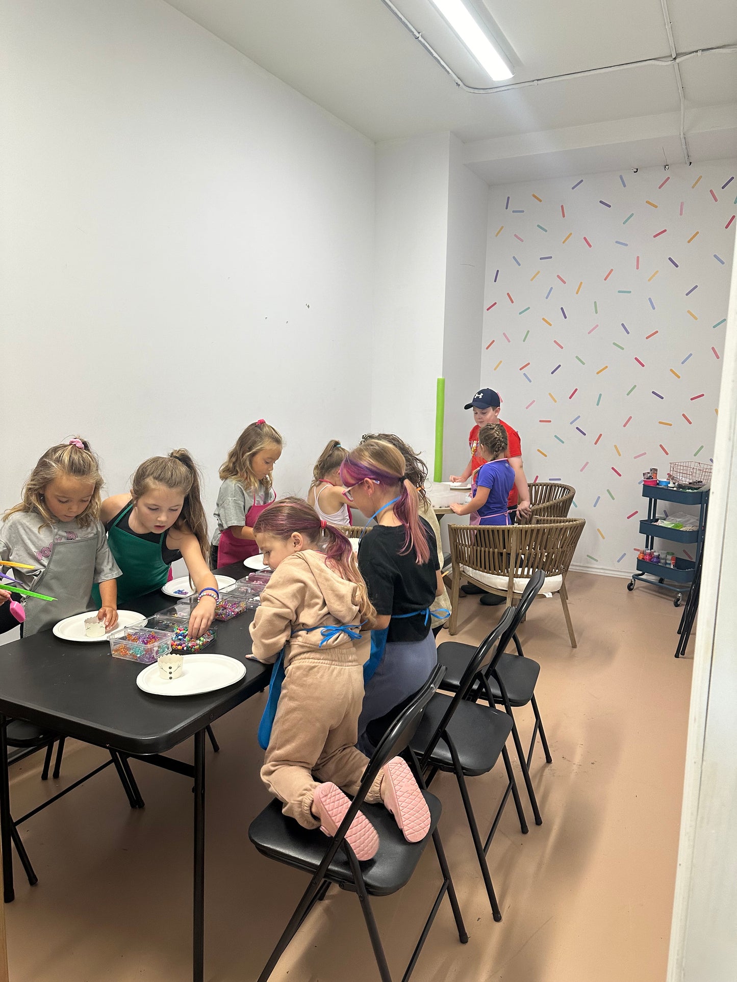 KIDS ARTY PARTY