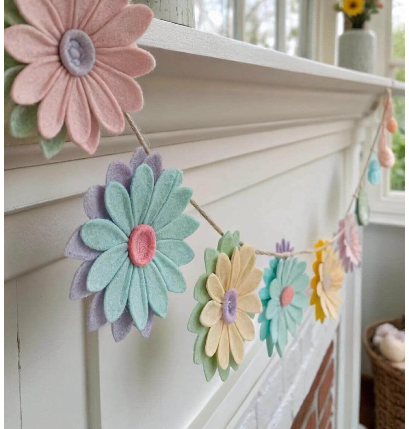 Easter Banner Workshop WED MAR 18 3:30-5:30PM (Ages 6-12)